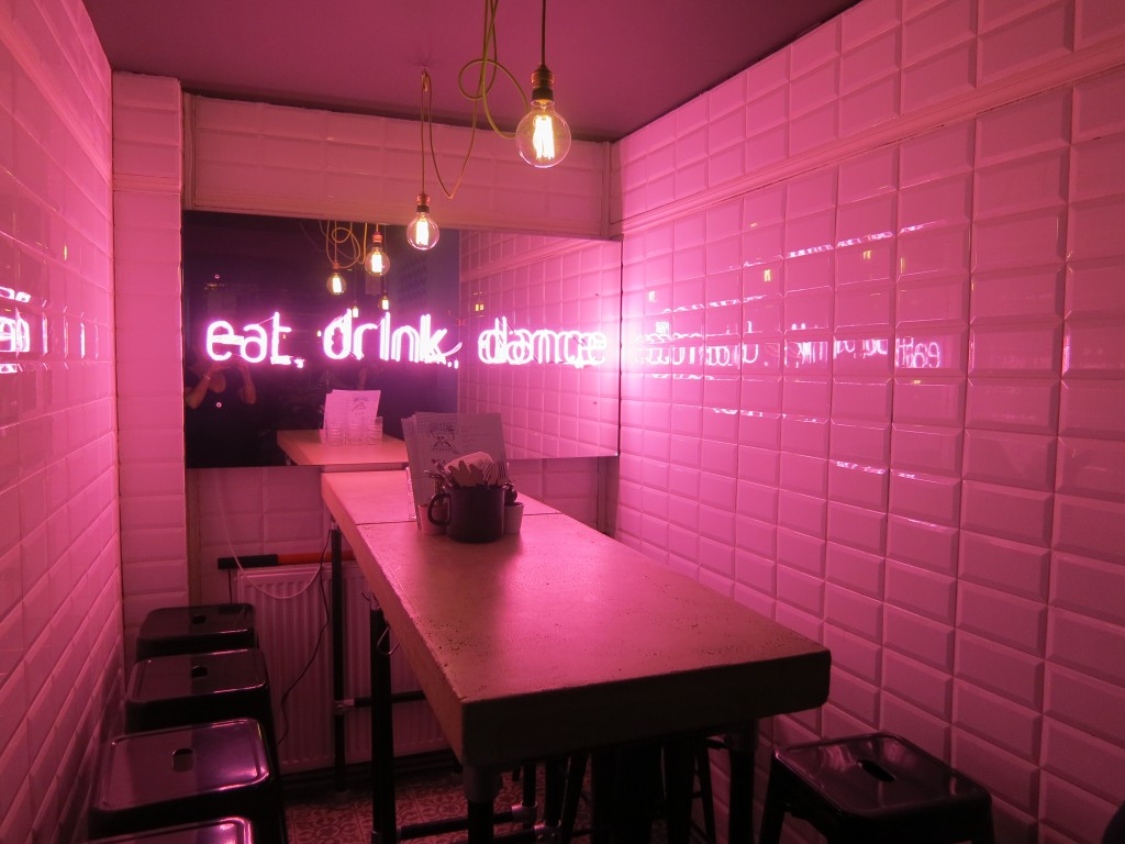 Death by Burrito Cocktail Bar Paris